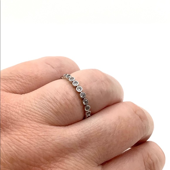 925 KLEO Sterling Silver CZs Eternity Ring Band Size 5.75 - Picture 5 of 7